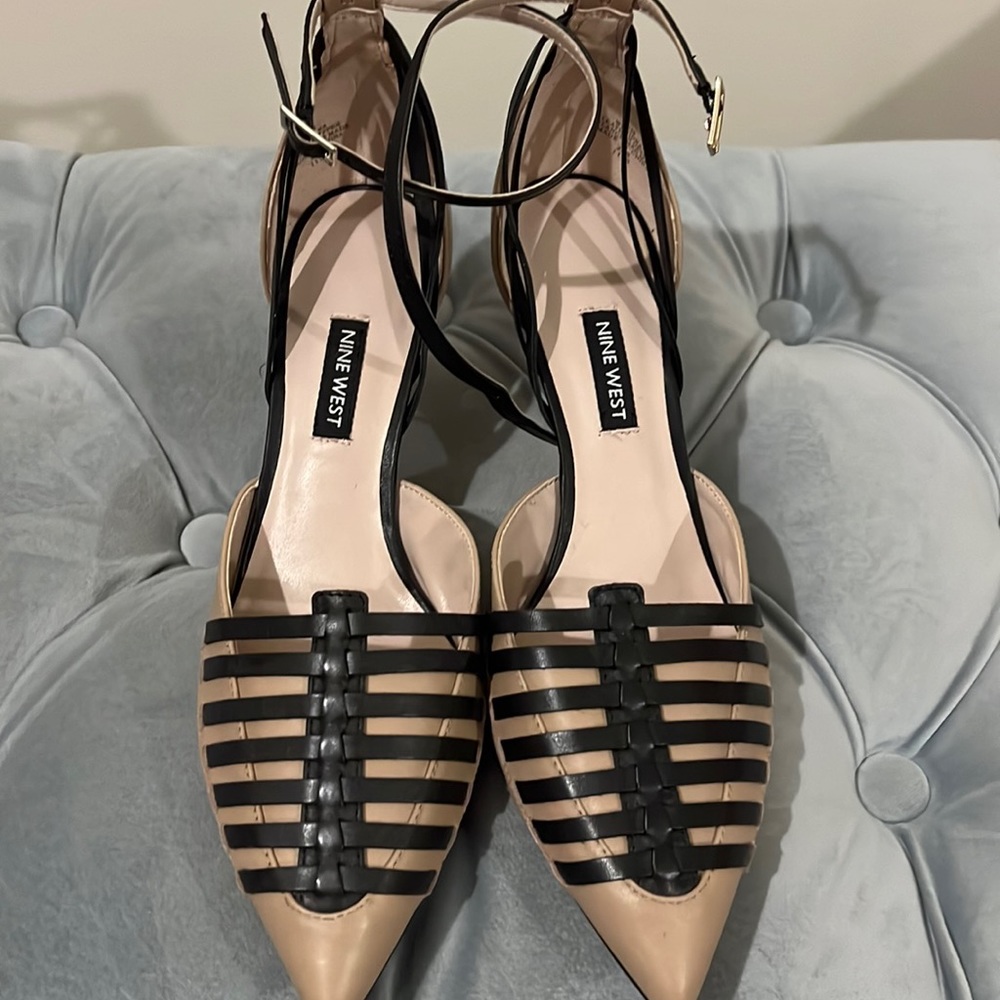 New Nine West shoes tan and black